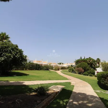 Baia Do Mel Garden *
